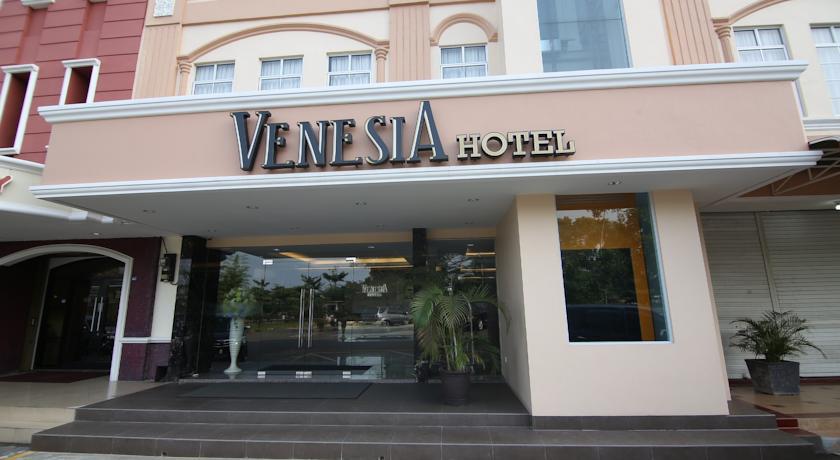 Os Hotel Edukits Fka Venesia Hotel Batam Exterior photo